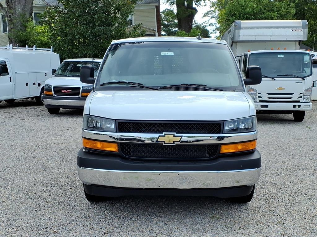 Used 2024 Chevrolet Express 2500 w/ Driver Convenience Package RWD image 2