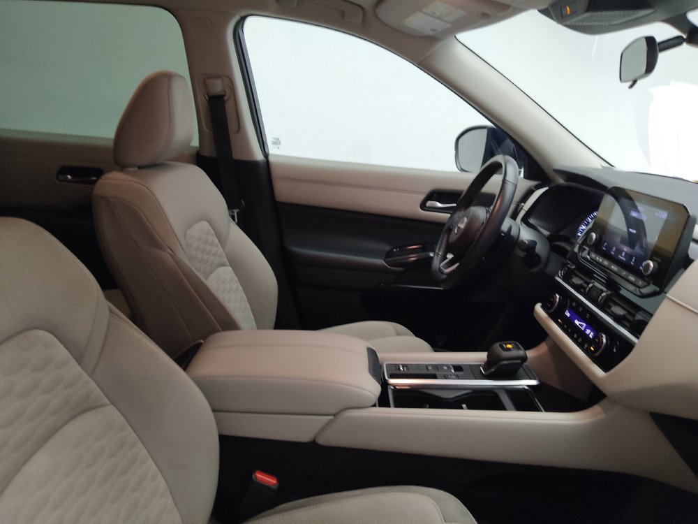 Used 2022 Nissan Pathfinder SV FWD image 21