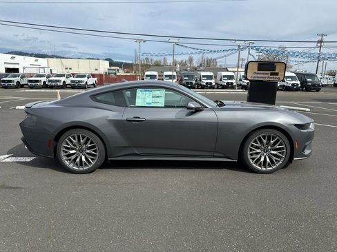 New 2026 Ford Mustang Premium image 8