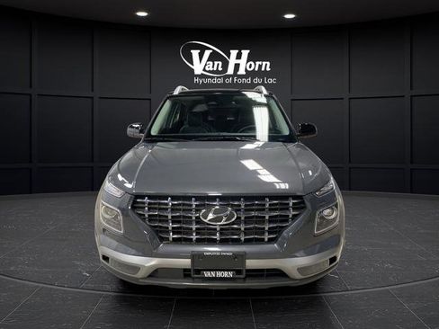 Used 2023 Hyundai Venue Limited w/ Cargo Package image 11