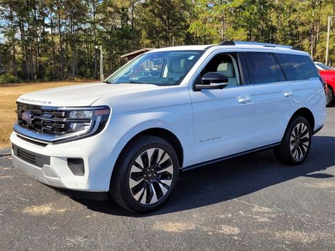New 2025 Ford Expedition Platinum w/ Driver's Package image 3