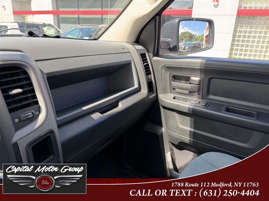 Used 2018 RAM 1500 Express AWD/4WD image 24