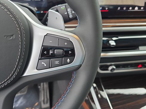 New 2026 BMW X7 M60i image 35