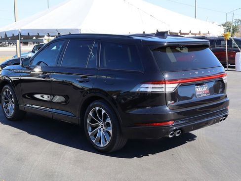 Used 2025 Lincoln Aviator Premiere w/ Jet Appearance Package image 6