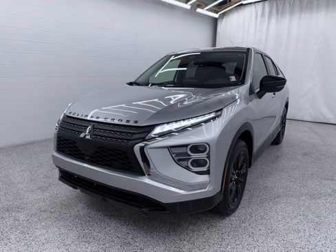 Used 2024 Mitsubishi Eclipse Cross LE AWD/4WD image 5