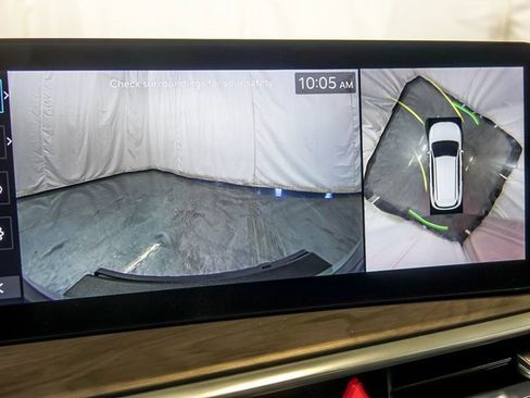 Used 2024 Kia Sorento SX image 26