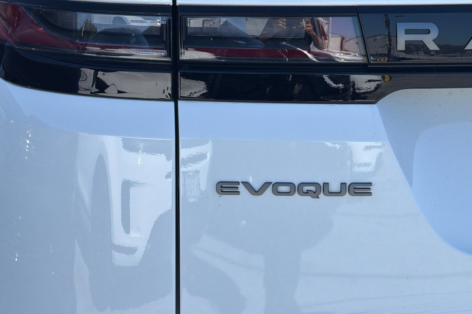 Used 2026 Land Rover Range Rover Evoque S AWD/4WD image 29