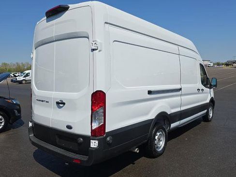 Used 2025 Ford Transit 250 148 High Roof Extended RWD image 3