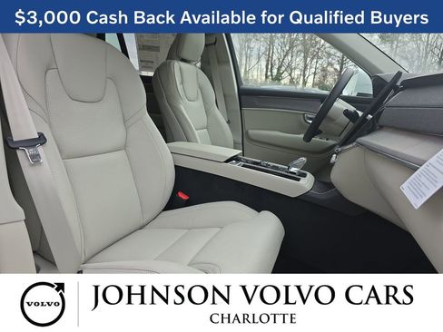 New 2026 Volvo XC90 B6 Ultra w/ Protection Package image 10