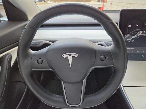 Used 2018 Tesla Model 3 Long Range image 24