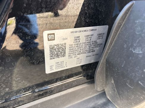 Used 2025 Chevrolet Trax LT image 34