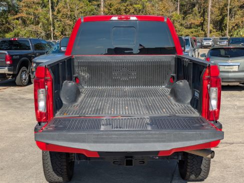 Used 2019 Ford F250 Lariat w/ Lariat Value Package image 7