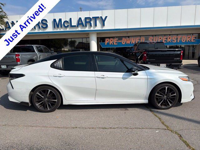 Used 2020 Toyota Camry XSE FWD image 2
