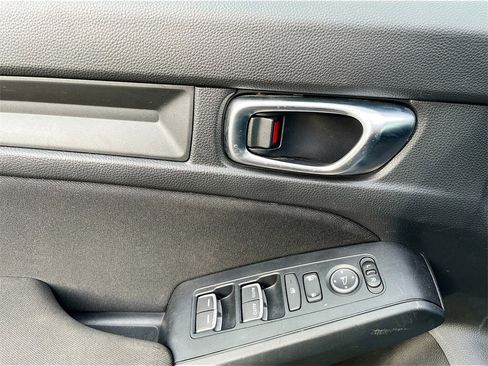 Used 2022 Honda Civic Sport image 17