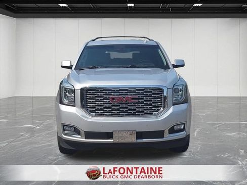 Used 2018 GMC Yukon Denali w/ Denali Ultimate Package AWD/4WD image 8