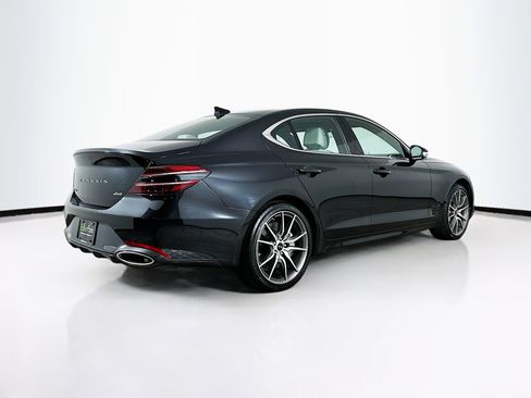 Used 2025 Genesis G70 2.5T image 9
