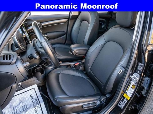 Used 2022 MINI Cooper 4-Door Hardtop image 15