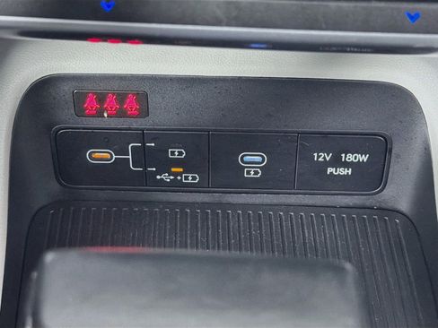 Used 2025 Hyundai Kona SEL FWD image 26
