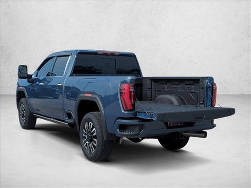 Used 2026 GMC Sierra 2500 Denali Ultimate AWD/4WD image 9