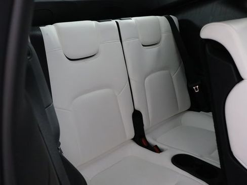 Used 2021 Tesla Model Y Long Range AWD/4WD image 17