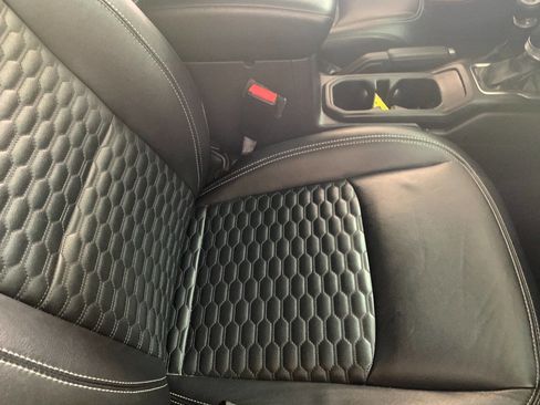 Used 2021 Jeep Wrangler Unlimited Sport image 12