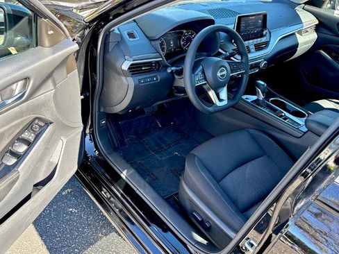 Certified 2023 Nissan Altima 2.5 SV image 10