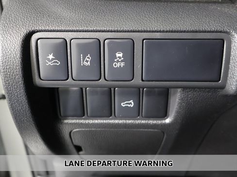 Used 2024 Mitsubishi Eclipse Cross SE image 6