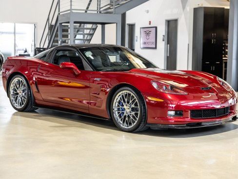 Used 2010 Chevrolet Corvette ZR1 RWD image 8