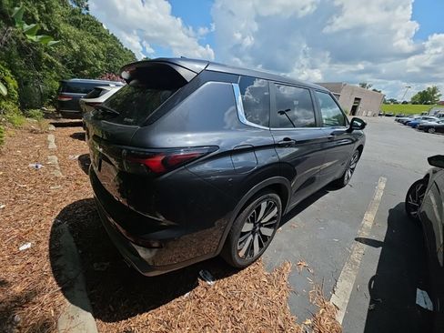 Used 2025 Mitsubishi Outlander SE AWD/4WD image 9