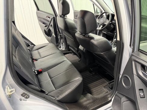 Used 2017 Subaru Forester 2.5i Touring image 18