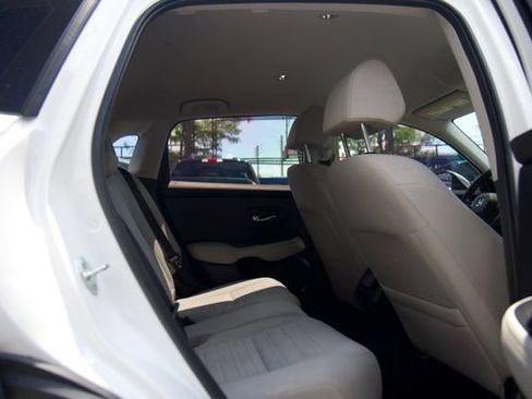 Used 2024 Honda HR-V LX image 32