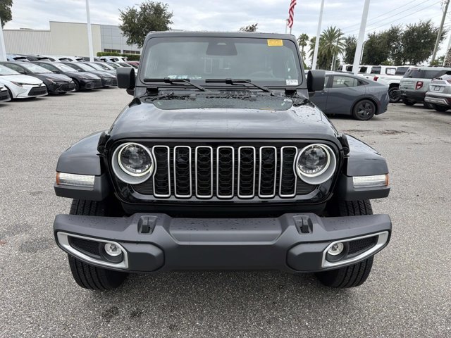 Used 2026 Jeep Wrangler Unlimited Sahara AWD/4WD image 6