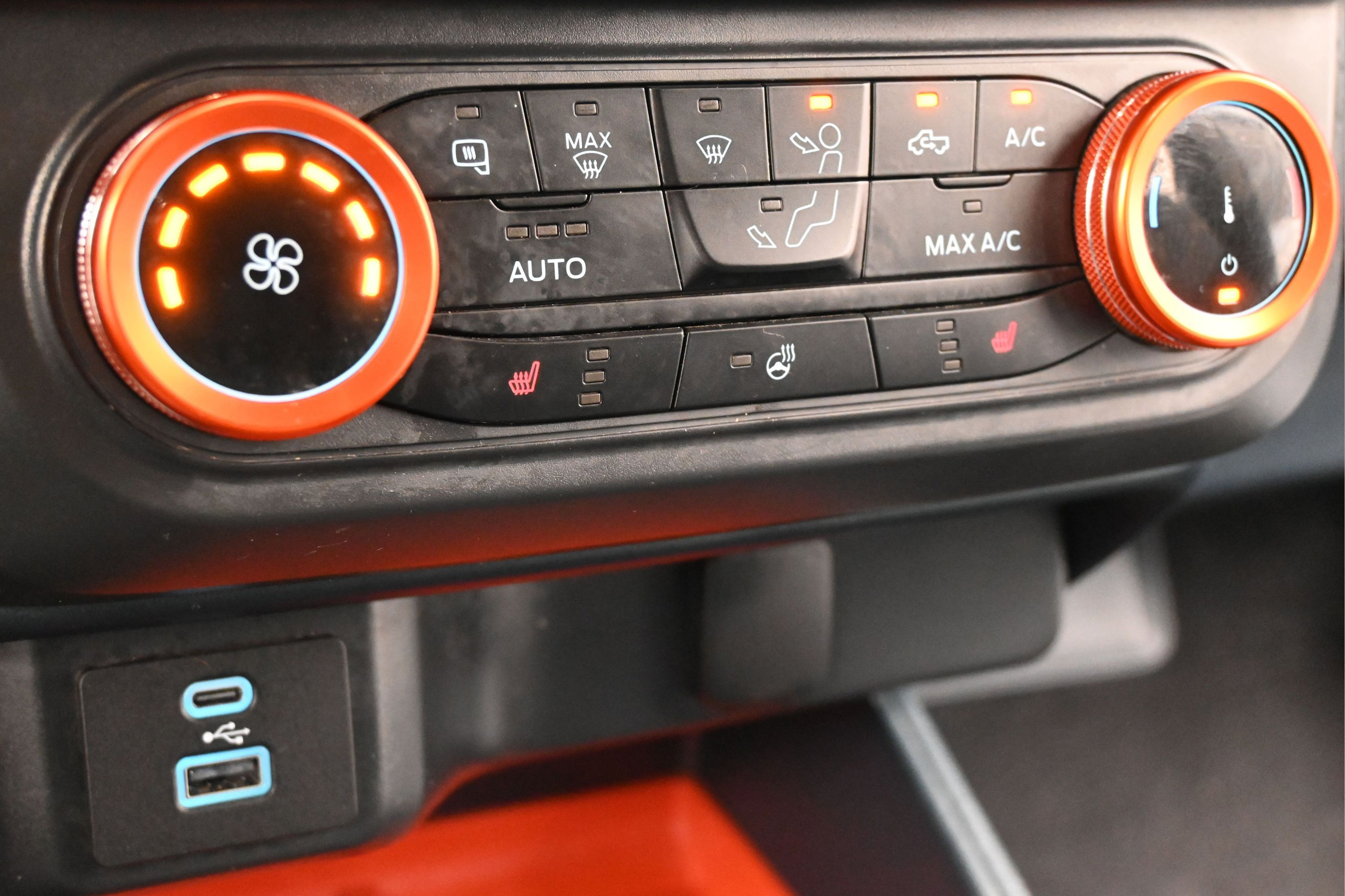 Used 2023 Ford Maverick XLT w/ XLT Luxury Package FWD image 19