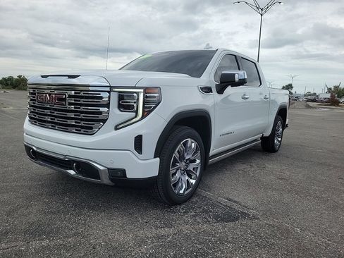 Certified 2023 GMC Sierra 1500 Denali w/ Denali Reserve Package AWD/4WD image 2