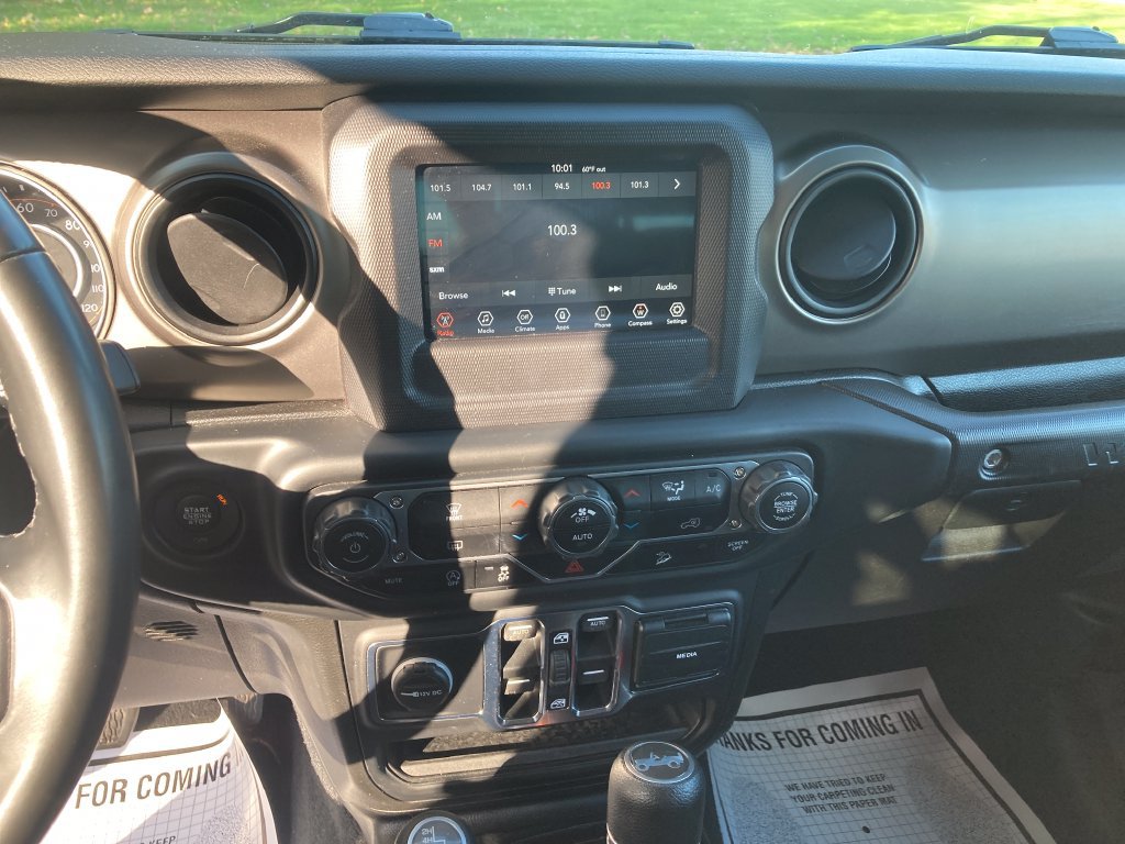 Used 2018 Jeep Wrangler Unlimited Sport S AWD/4WD image 23