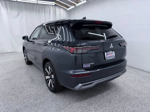 Used 2025 Mitsubishi Outlander SEL AWD/4WD image 4
