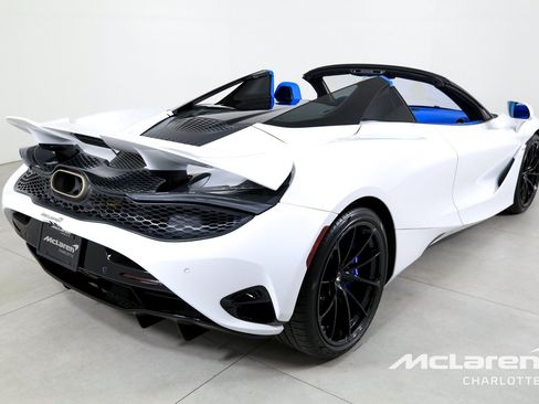 New 2026 McLaren 750S Spider RWD image 10