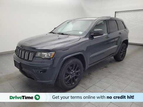 Used 2017 Jeep Grand Cherokee Altitude AWD/4WD image 1