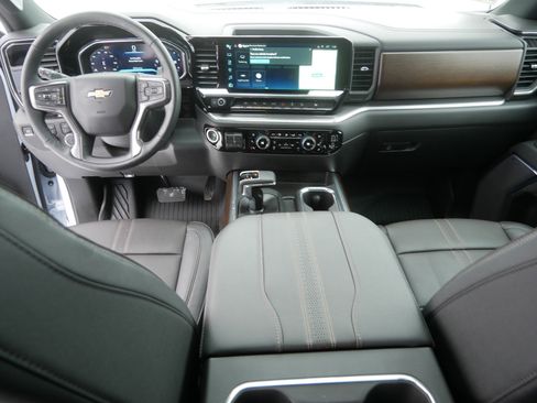 Used 2026 Chevrolet Silverado 1500 High Country w/ Technology Package image 10