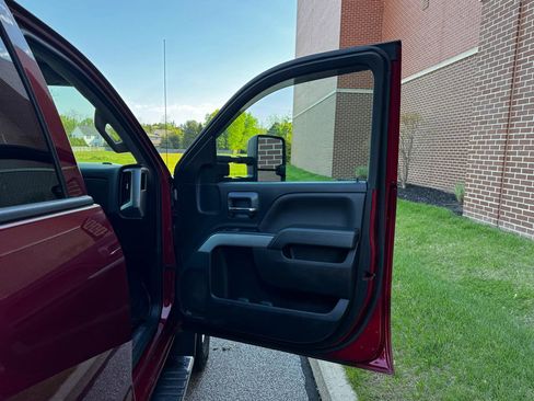 Used 2018 Chevrolet Silverado 2500 LT w/ LT Convenience Package AWD/4WD image 31