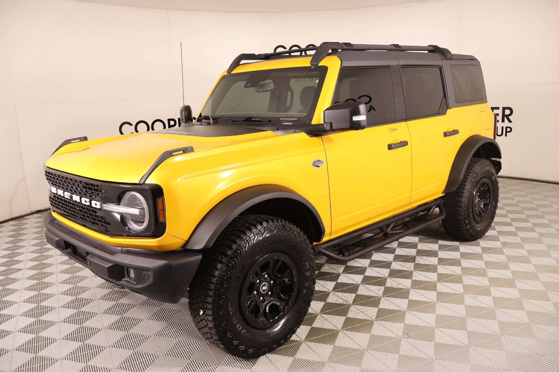 Used 2022 Ford Bronco Wildtrak AWD/4WD image 11