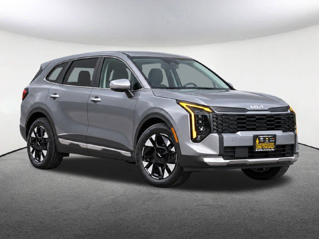 Used 2026 Kia Sportage LX FWD image 2