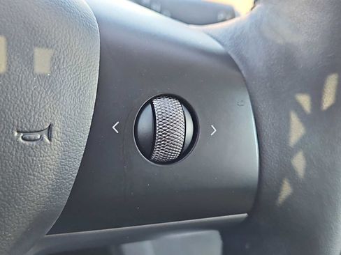 Used 2023 Tesla Model 3 Standard Range image 25