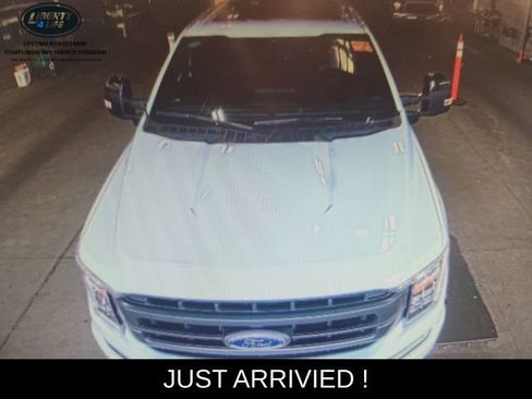 Used 2023 Ford F150 Lariat AWD/4WD image 5