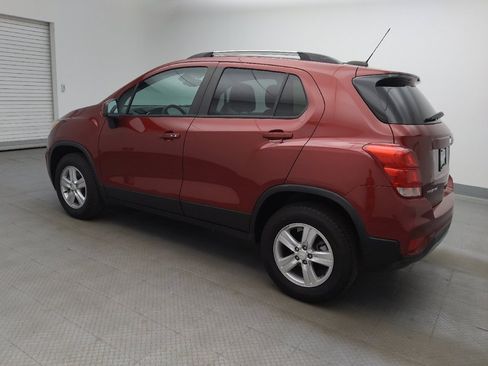 Used 2022 Chevrolet Trax LT w/ Driver Confidence Package AWD/4WD image 3