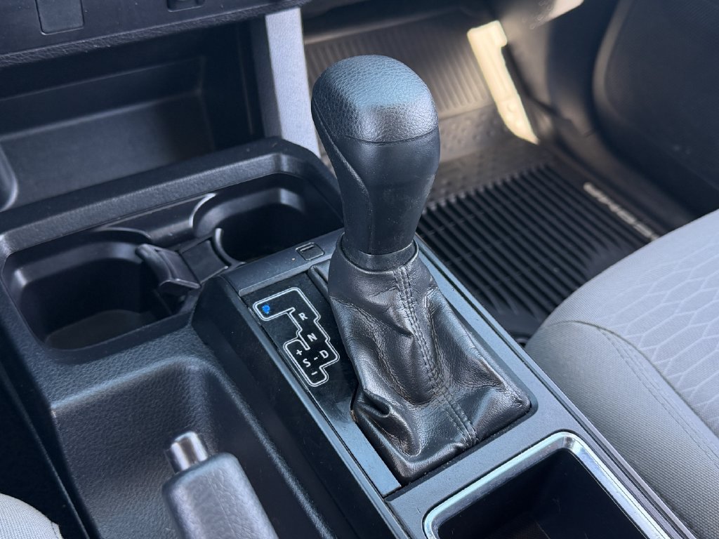 Used 2018 Toyota Tacoma SR w/ SR Convenience Package RWD image 18