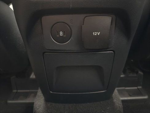 Certified 2025 Ford Explorer ST-Line image 19