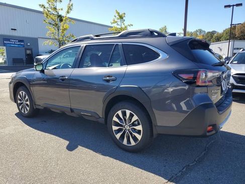 Certified 2025 Subaru Outback Limited image 4