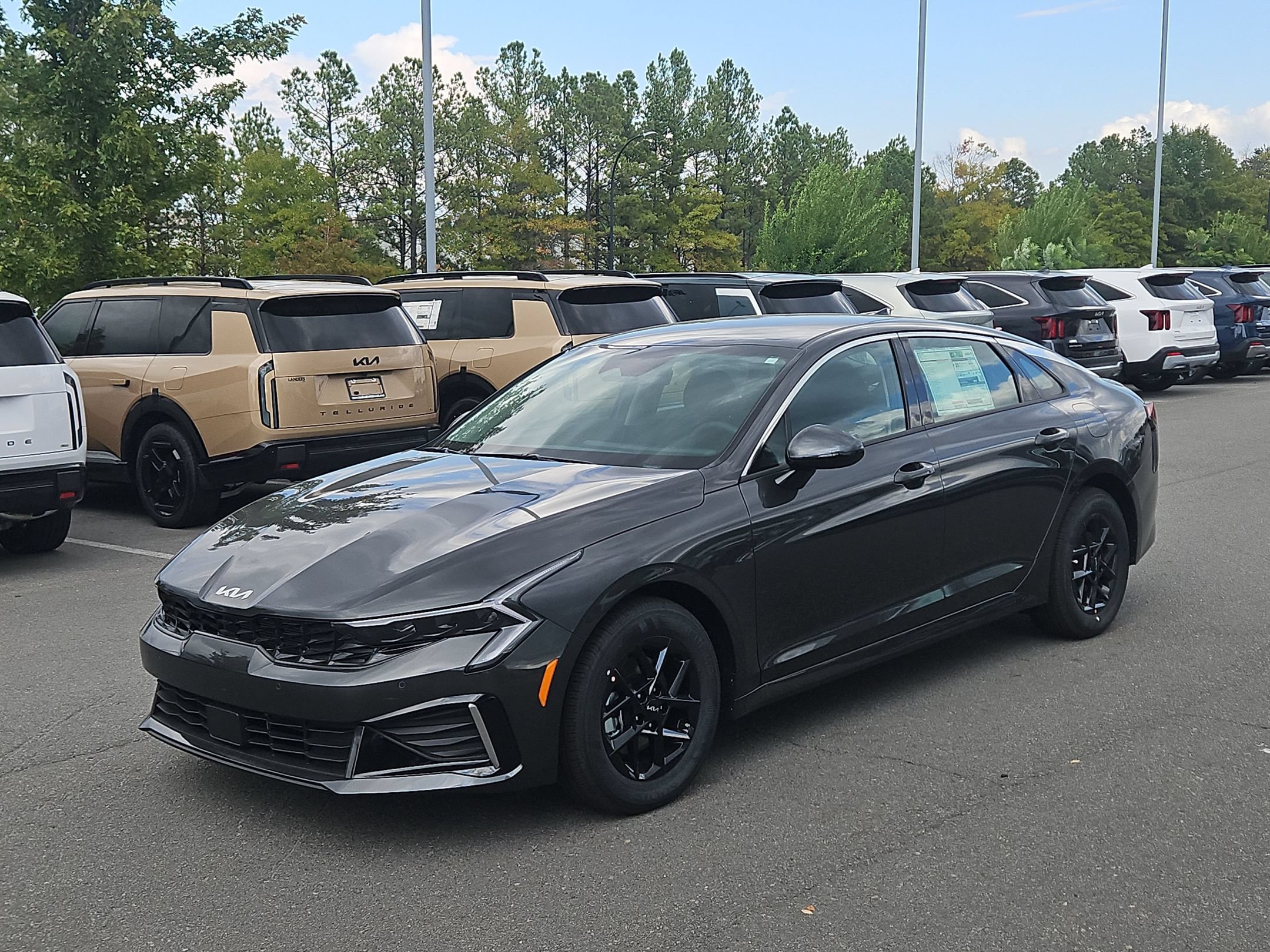 New 2026 Kia K5 LXS FWD image 3