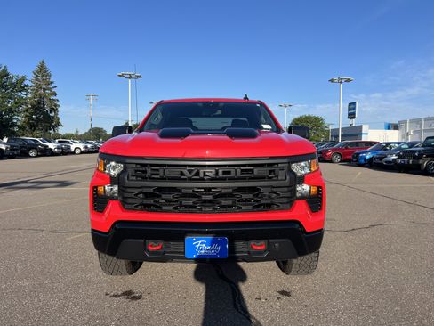 Certified 2024 Chevrolet Silverado 1500 Custom Trail Boss w/ LPO, Dark Essentials Package image 3